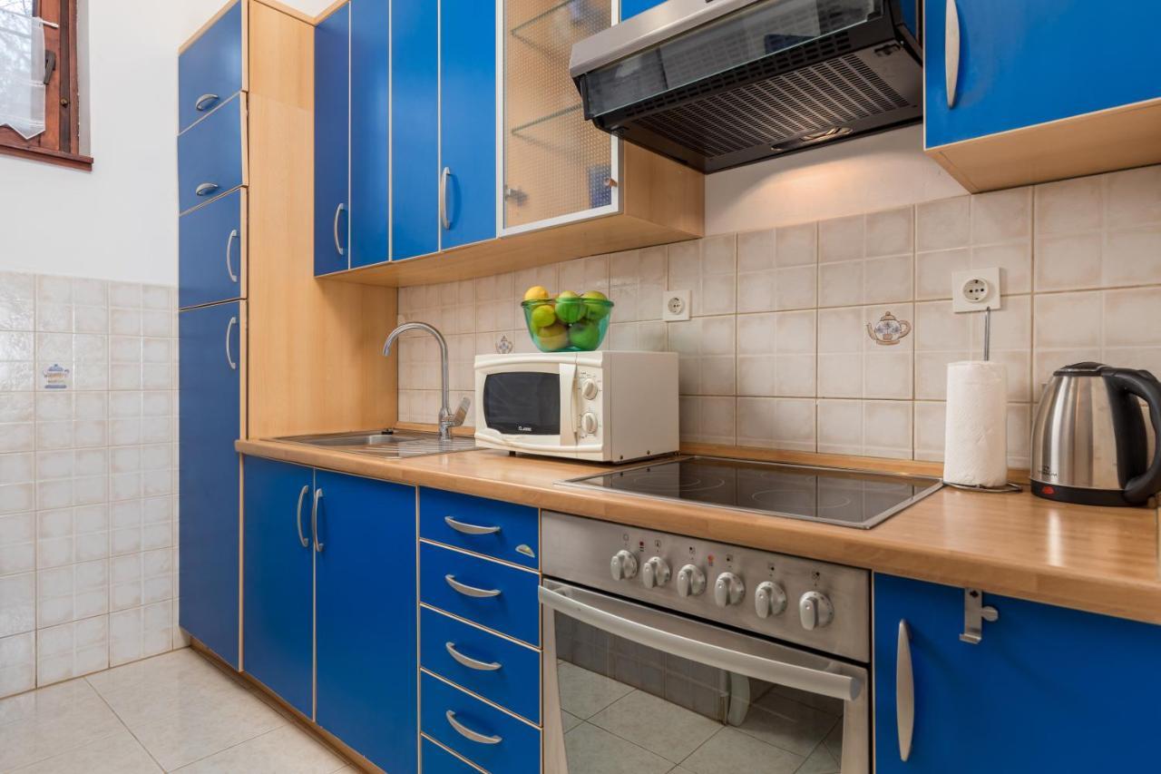 Rona Janja Apartment *